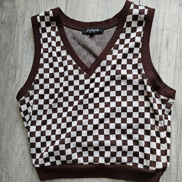 2 Pairs of Girl's Vests - Picture 6 of 9